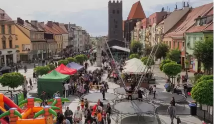 Muzyczno-kabaretowy weekend majowy w Środzie Śląskiej