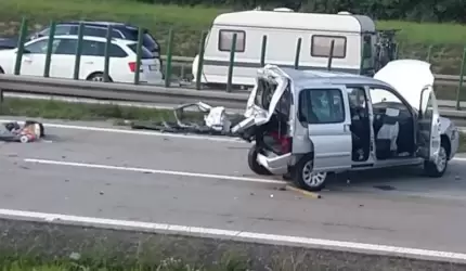 Karambol na autostradzie (zdjęcia)
