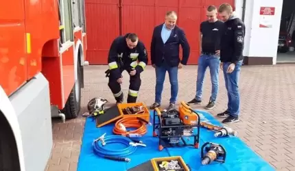 Sprzęt dla strażaków z Miękini za 100 tys. zł