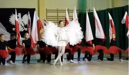 Święto Niepodległości w Szkole Podstawowej w Miękini