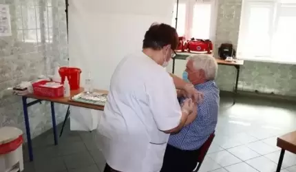 Dawka przypominająca dla osób 80+