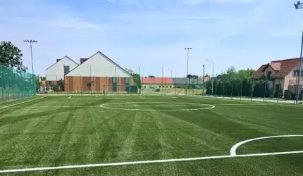 Przy szkole w Lutyni trwa modernizacja boiska