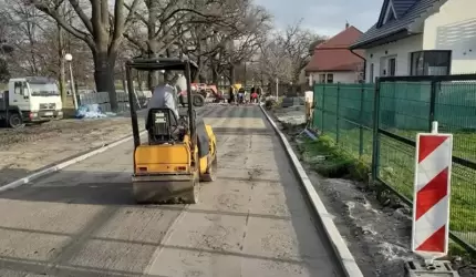 Kończy się budowa nawierzchni ul. Kajakowej