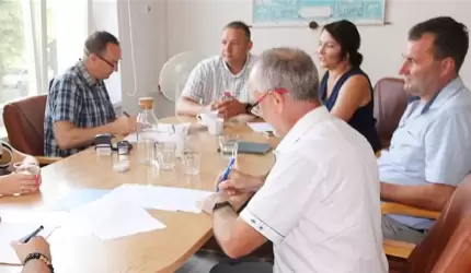 Podpisano umowę na remont drogi w Różanej