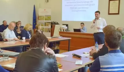 Spotkanie konsultacyjne w starostwie nt. A4 i S5