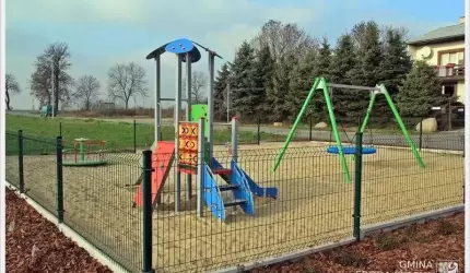 Nowy plac zabaw w Gozdawie