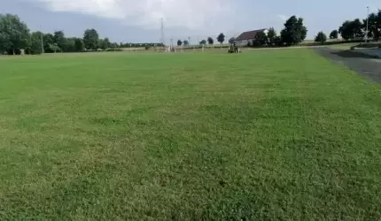 Nie ma chętnych firm, aby wywiercić studnię na boisku w Rakoszycach