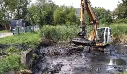 Trwa rewitalizacja zbiornika w Świętem