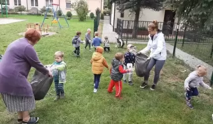 Średzkie przedszkolaki sprzątały świat
