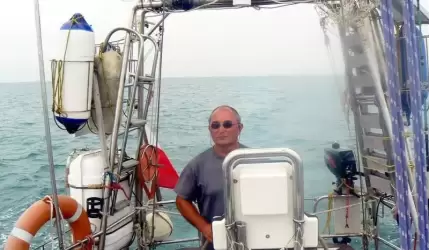 Jego pasją jest żeglarstwo - podróżnicze spotkanie w średzkiej bibliotece