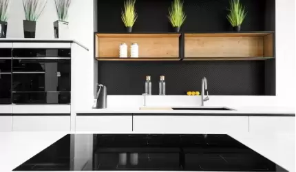 Sklep meblowy offline czy online?