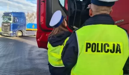 Akcja wymierzona w kierowców, którzy łamią zakaz wyprzedzania przez ciężarówki