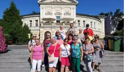 Zamek na Skale kolejnym celem średzkich seniorek