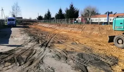 Trwają prace ziemne na Na Skarpie w Ciechowie