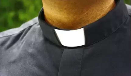 Czytelnik: Ksiądz wypisał mnie z parafii. Czy tak można?