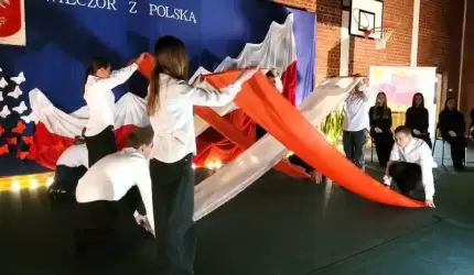 Wieczór z Polską w Szkole Podstawowej w Szczepanowie