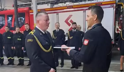 Średzcy strażacy uroczyście pożegnali kolegę przechodzącego na emeryturę