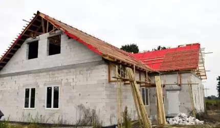 Trwają prace związane z dokończeniem budowy świetlicy wiejskiej w Rusku