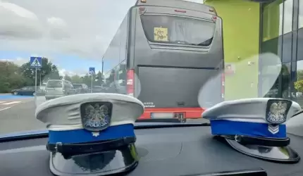 Wycieczka z dziećmi przerwana – kierowca nie miał uprawnień