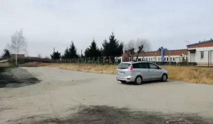 Nowe miejsca postojowe Na Skarpie w Ciechowie