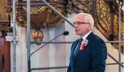 Wystąpienia wojewody, burmistrza i starosty z okazji Święta Konstytucji (wideo)