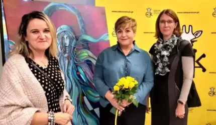 Ludzie - Kwiaty w Powiatowym Centrum Kultury Alternatywnej