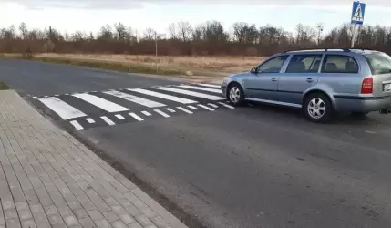 Próg zwalniający w Ciechowie. "Komu on ma służyć?"