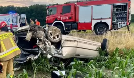 Pożar naczepy, awaria kombajnu, dachowanie samochodu [raport strażaków]