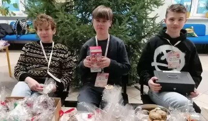 Charytatywne przedświąteczne akcje średzkiej "trójki"