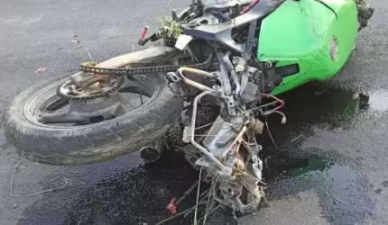 Jazdę na niesprawnym motocyklu zakończył w przydrożnym rowie