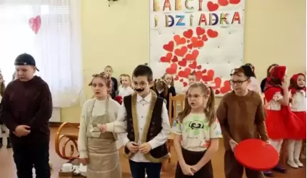 Wyjątkowa uroczystość z okazji Dnia Babci i Dziadka w Ujeździe Górnym