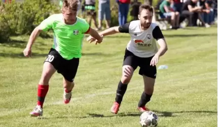 Terminarz rozgrywek na weekend. Piłkarze zagrają przy niewielkiej publiczności