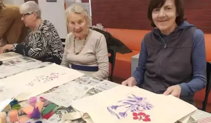 Wizyta seniorów w Bibliotece Publicznej