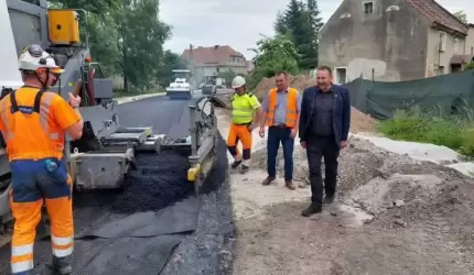 Kolejny etap budowy drogi w Pichorowicach
