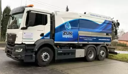 Gmina Miękinia: Nowy samochód specjalistyczny w Zakładzie Usług Komunalnych