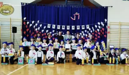 Pierwszoklasiści ze szkoły w Udaninie pasowani na uczniów