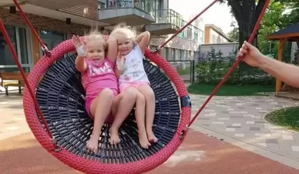 Dzisiaj najważniejszy dzień w życiu Emilki i Milenki!