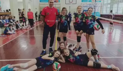 Sukces “dwójki” kobiet w turnieju siatkówki