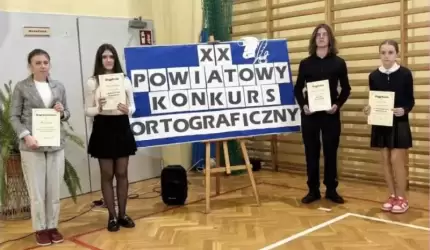 Oliwia Oleśków z SP w Kostomłotach z tytułem I Wicemistrza Ortografii